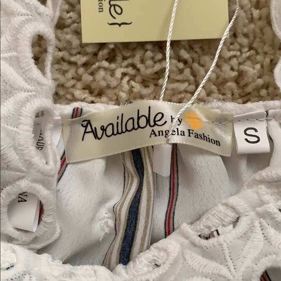 🔥🆕 SMALL Available by Angela Fashion Top - Picture 3 of 4